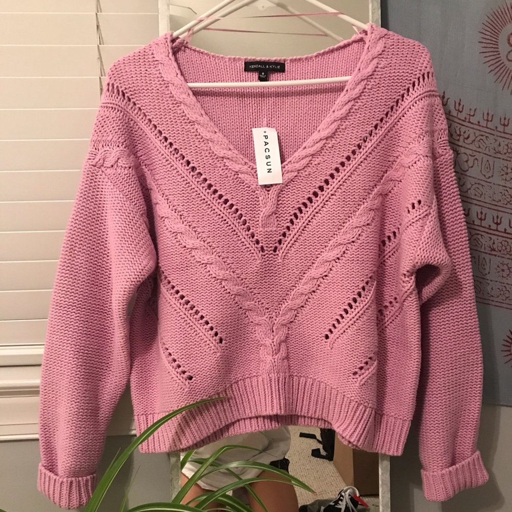 Pacsun cropped v neck detailed sweater